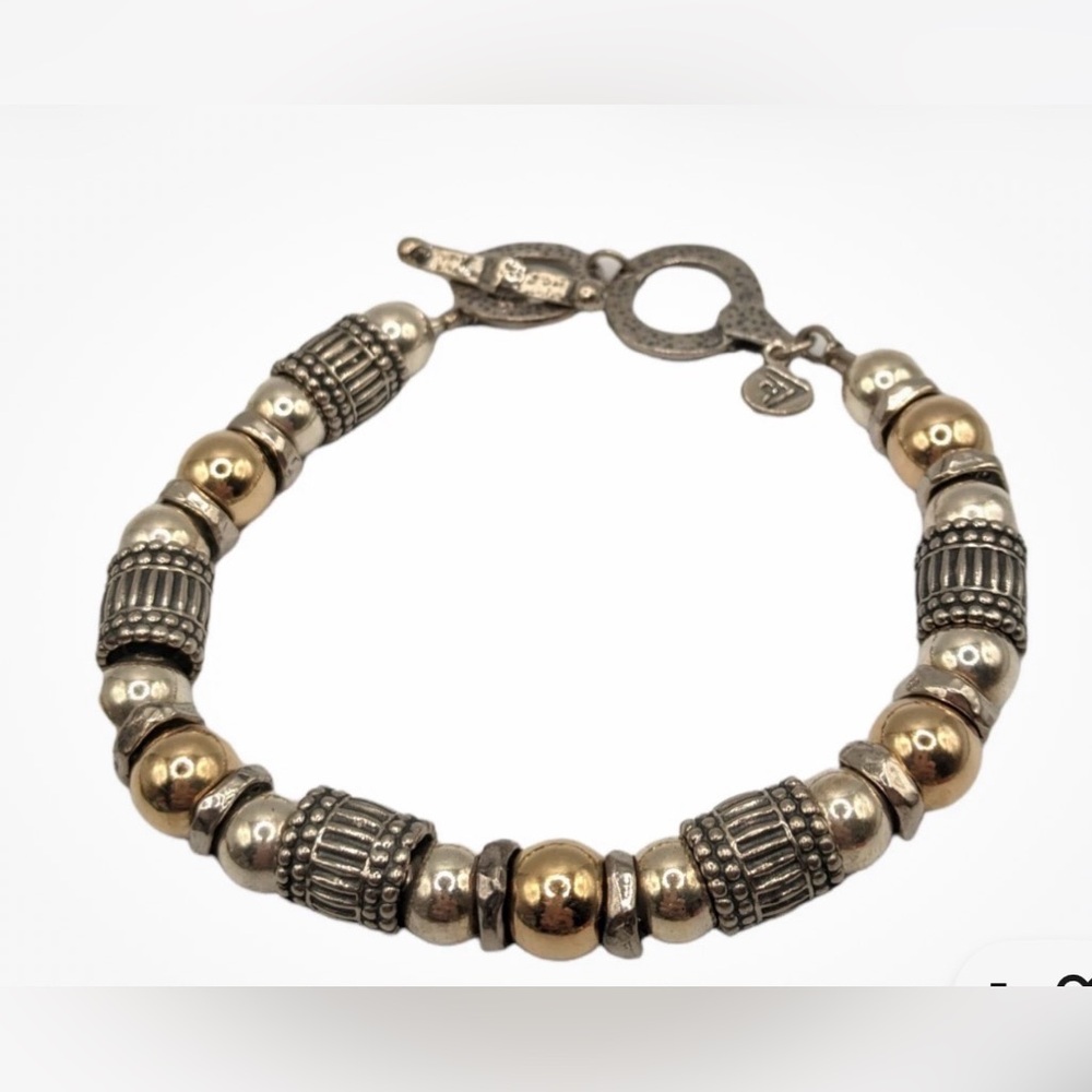 Silpada Sterling 925 Silver Gold
Filled Bead Toggle Bracelet B1223
7.5 in - 1.18